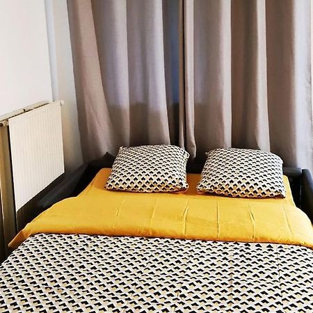 Le Jules Val - Studio Cosy En Residence + Parking + Wi-Fi Evry-Gregy-sur-Yerre Bagian luar foto
