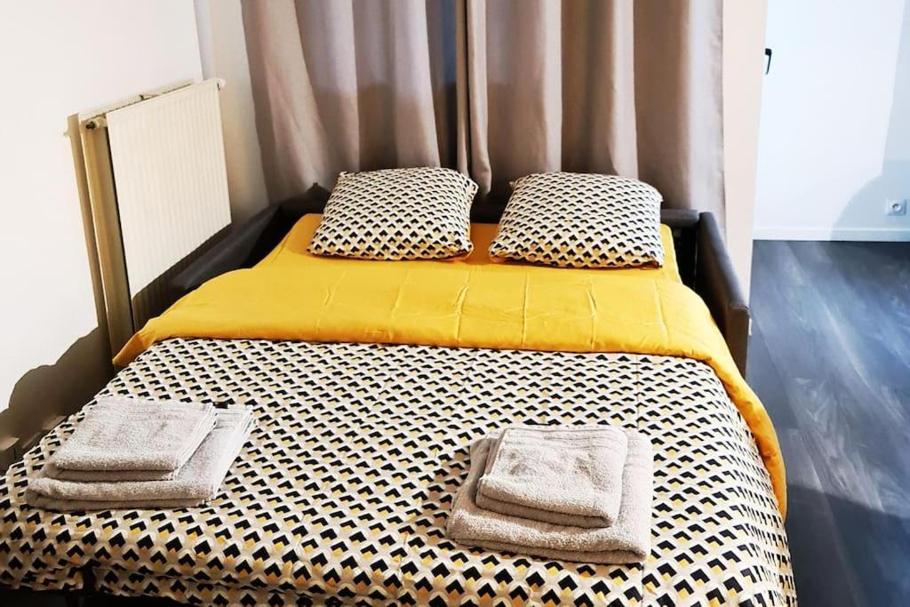 Le Jules Val - Studio Cosy En Residence + Parking + Wi-Fi Evry-Gregy-sur-Yerre Bagian luar foto