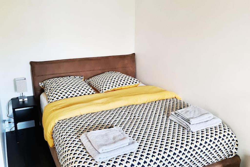 Le Jules Val - Studio Cosy En Residence + Parking + Wi-Fi Evry-Gregy-sur-Yerre Bagian luar foto
